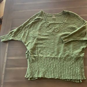 Lightweight sweater